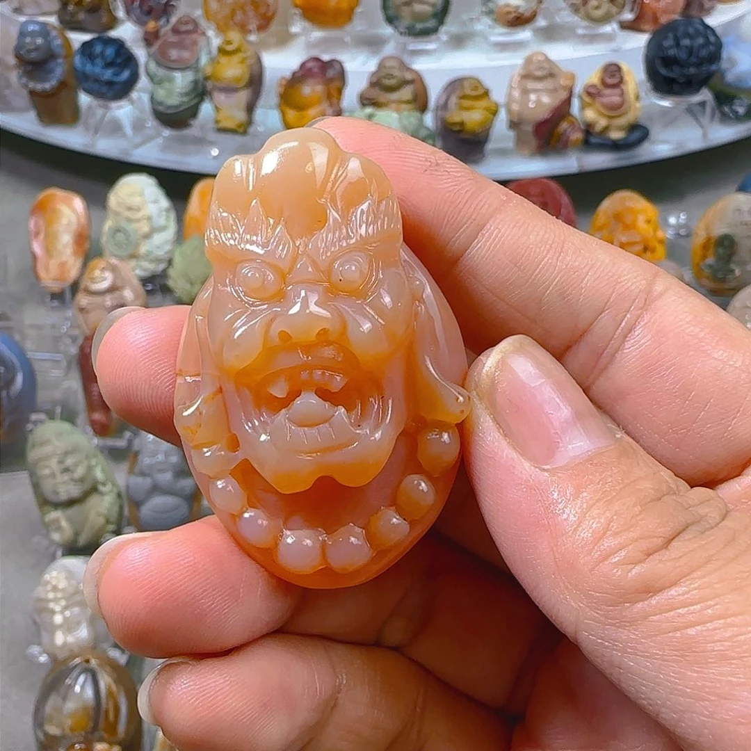 石英质玉吊坠未镶嵌天然阿拉善彩玉纯手工雕刻魔僧吊坠