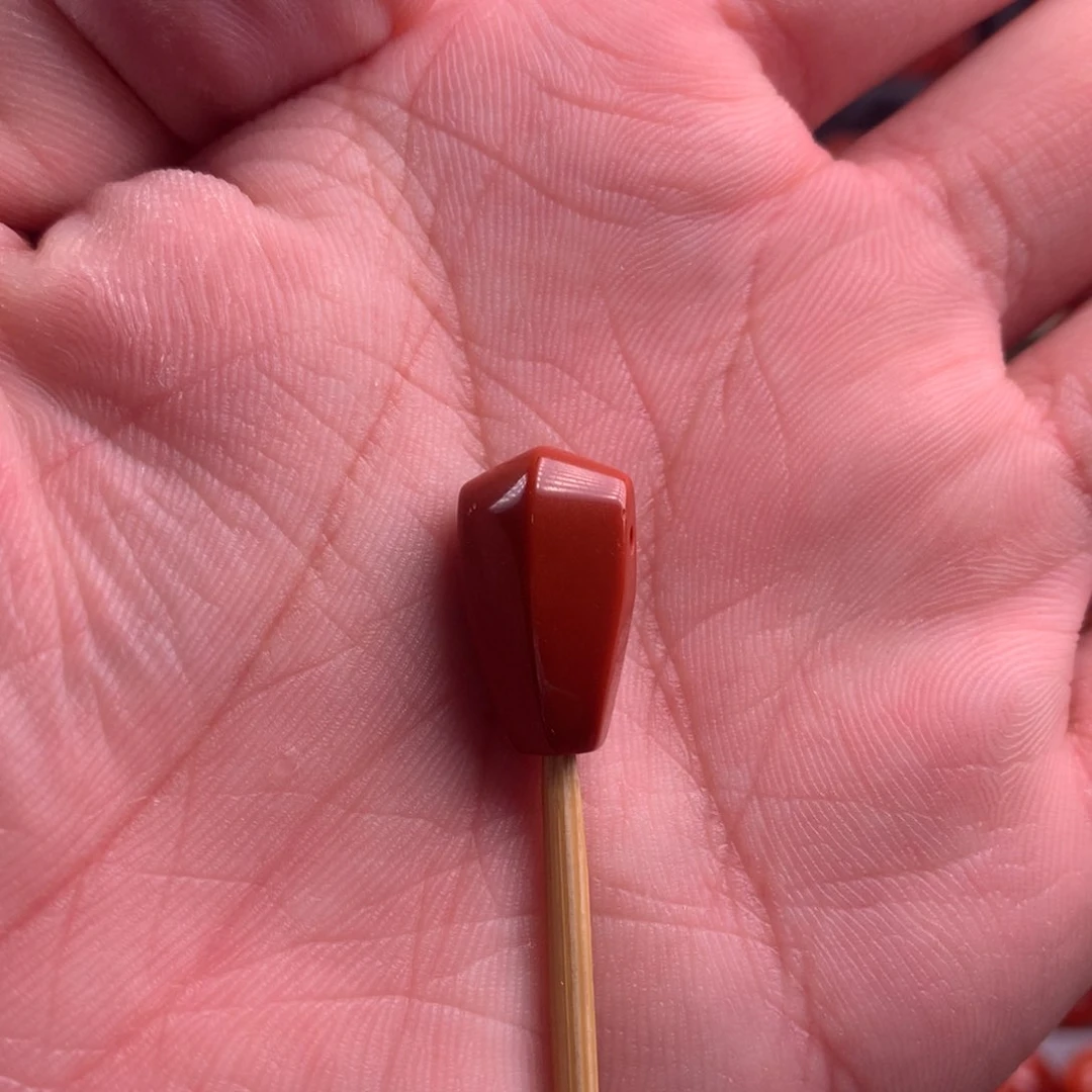 南红玛瑙鲨鱼背三通10.8未镶嵌