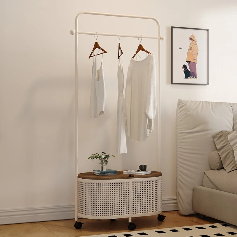 奶油风卧室落地挂衣架脏衣篓家用铁艺衣服收纳架简易可移动衣帽架
