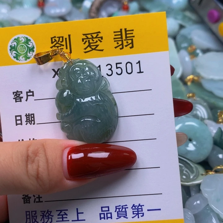 翡翠未镶嵌颈饰翡翠