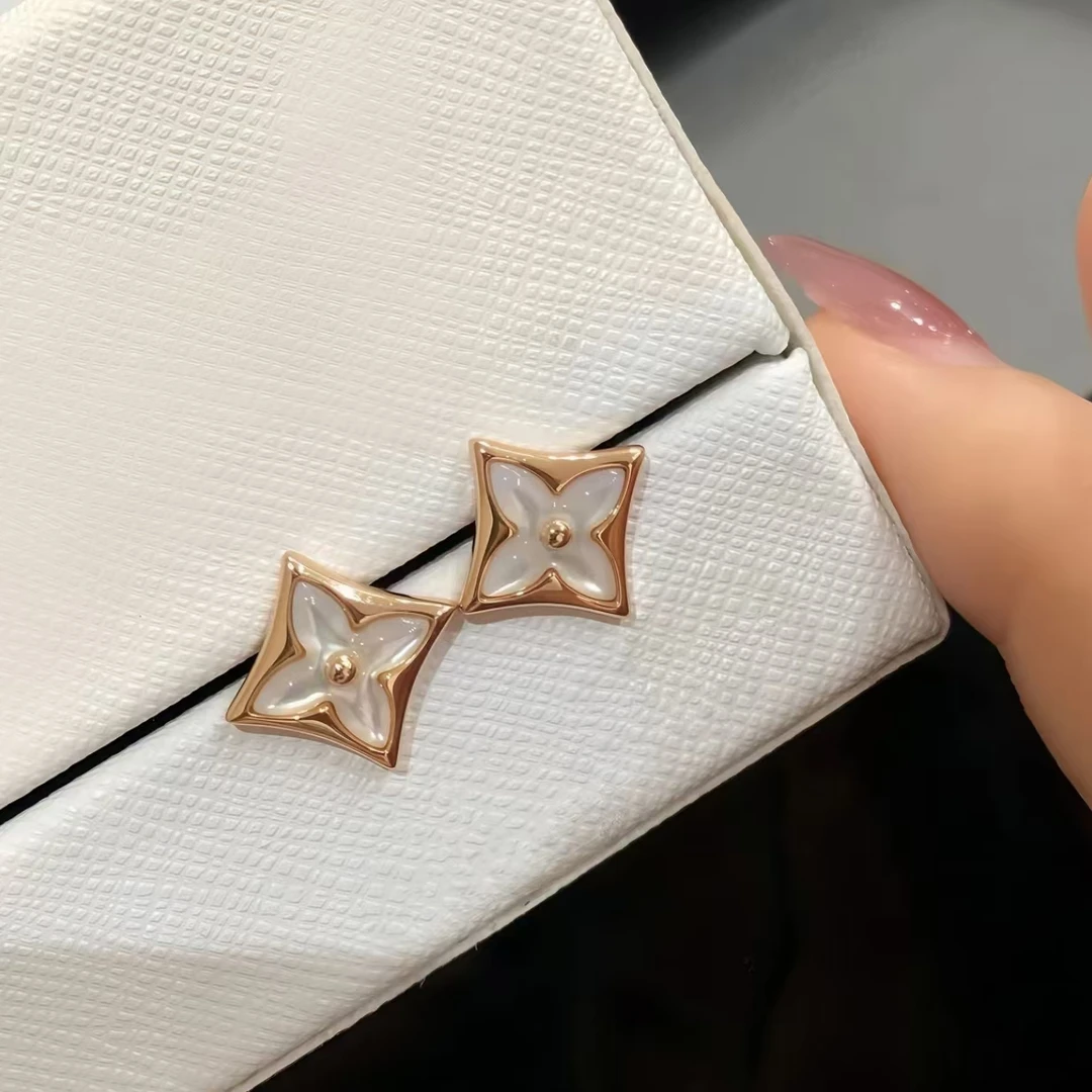 CAMIERY/卡美瑞 时尚轻奢老花耳钉百搭