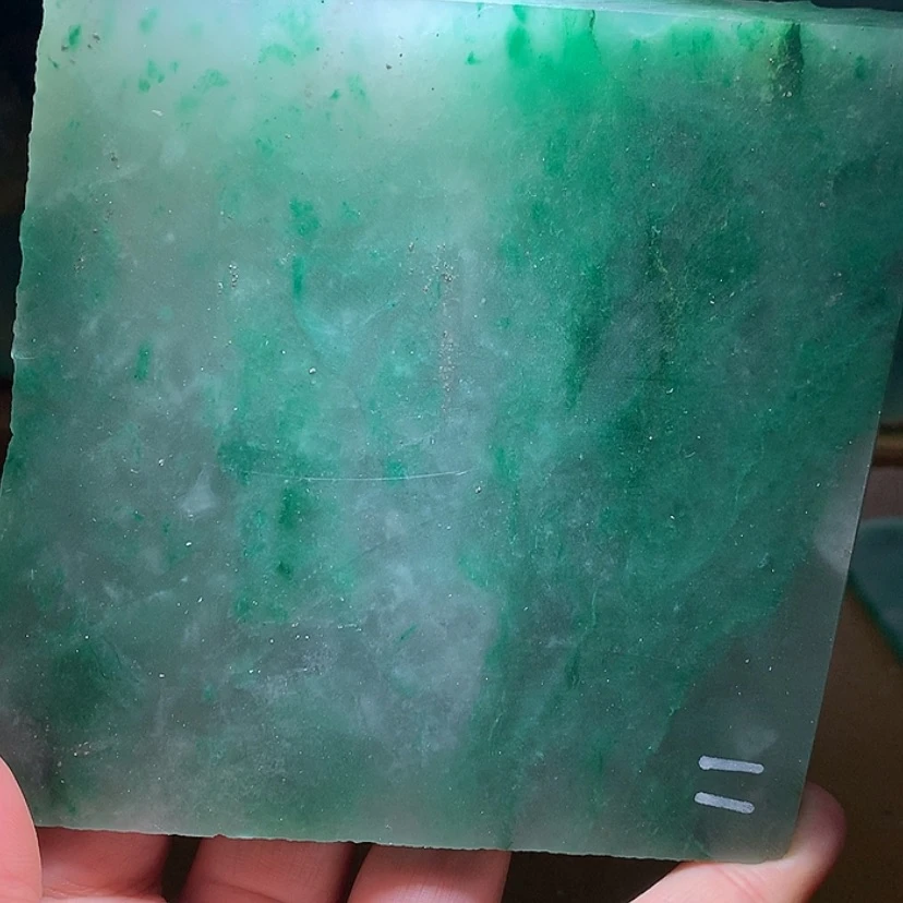 【闪购商品】定制石英质玉（非洲翠）汪*