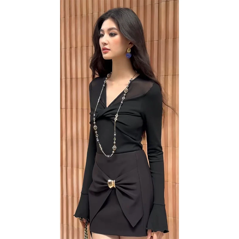 2025夏季小众设计款显瘦修身高级感V领长袖上衣气质时尚半身裙女