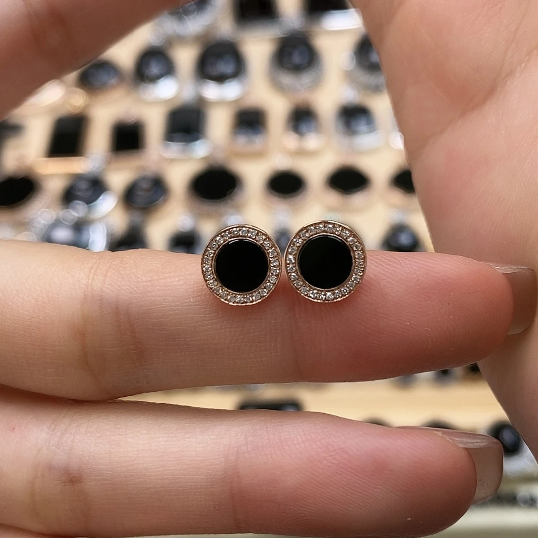 翡翠耳饰18K金镶嵌天然翡翠墨翠