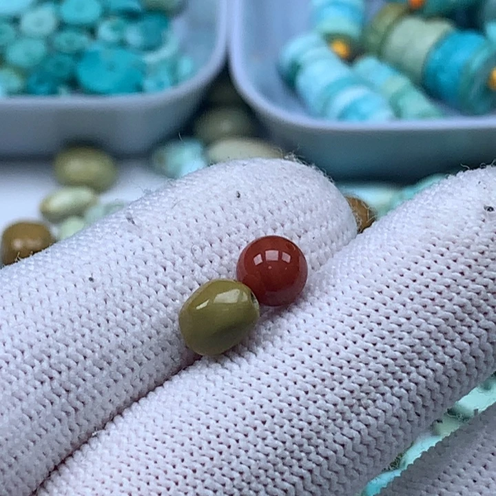 南红玛瑙未镶嵌珠宝奇石