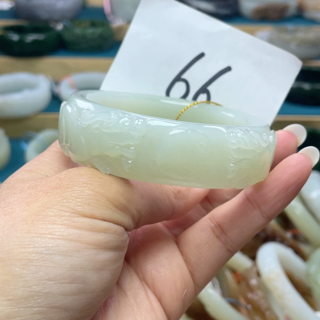 未镶嵌手镯和田玉圈口57