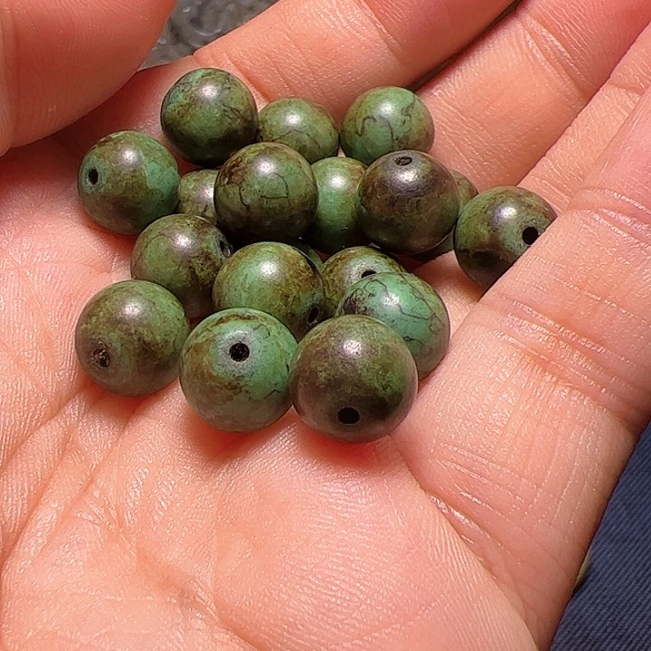 颈饰未镶嵌和田玉（糖玉）半*