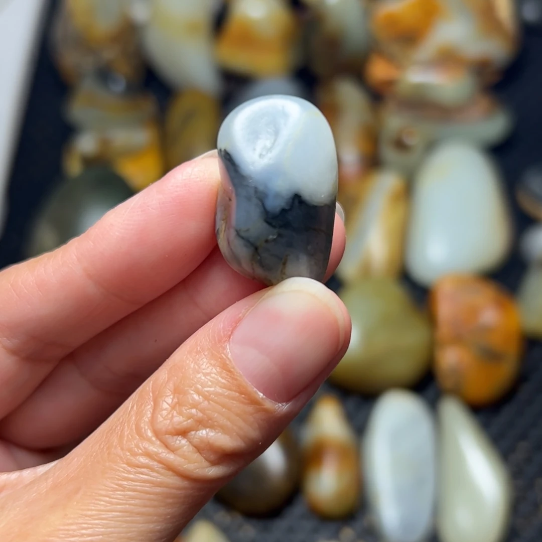 和田玉未镶嵌把件8