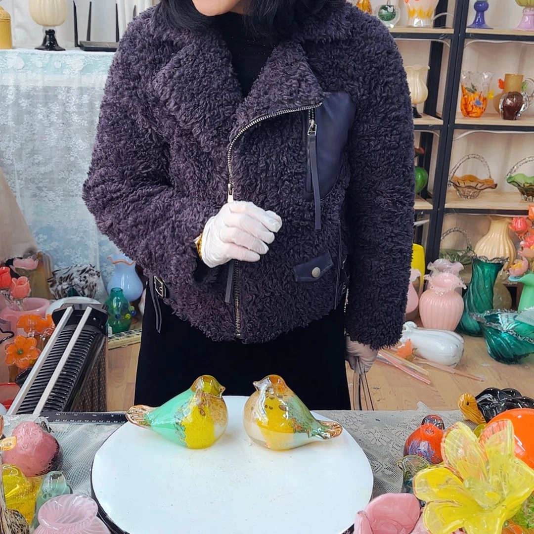 一对鸟福利琉璃工艺品