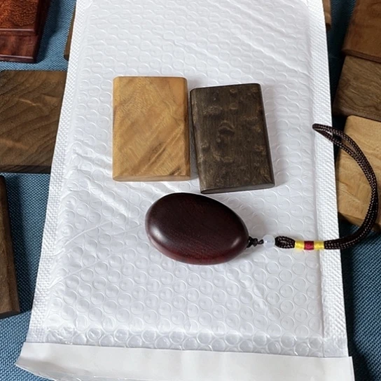 【闪购商品】雪**巴金丝楠无事牌二个手把件一个