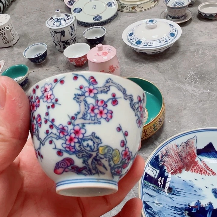 青花玲珑手绘梅花铃铛杯
