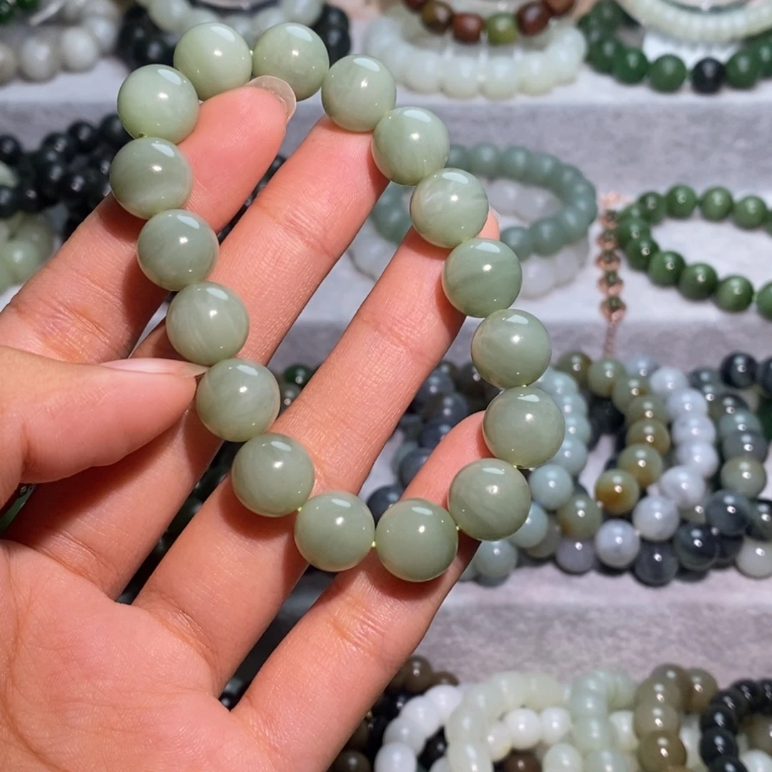 和田玉未镶嵌手串