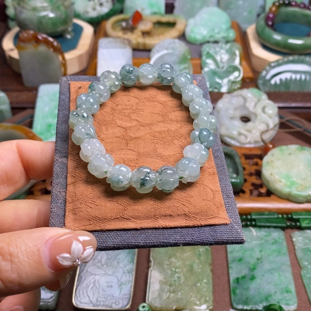 游***戈翡翠未镶嵌颈饰1111111111111111111