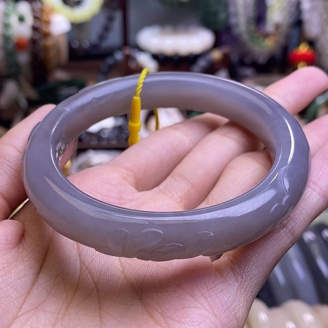 颈饰未镶嵌和田玉烟紫雕花手镯55圈口