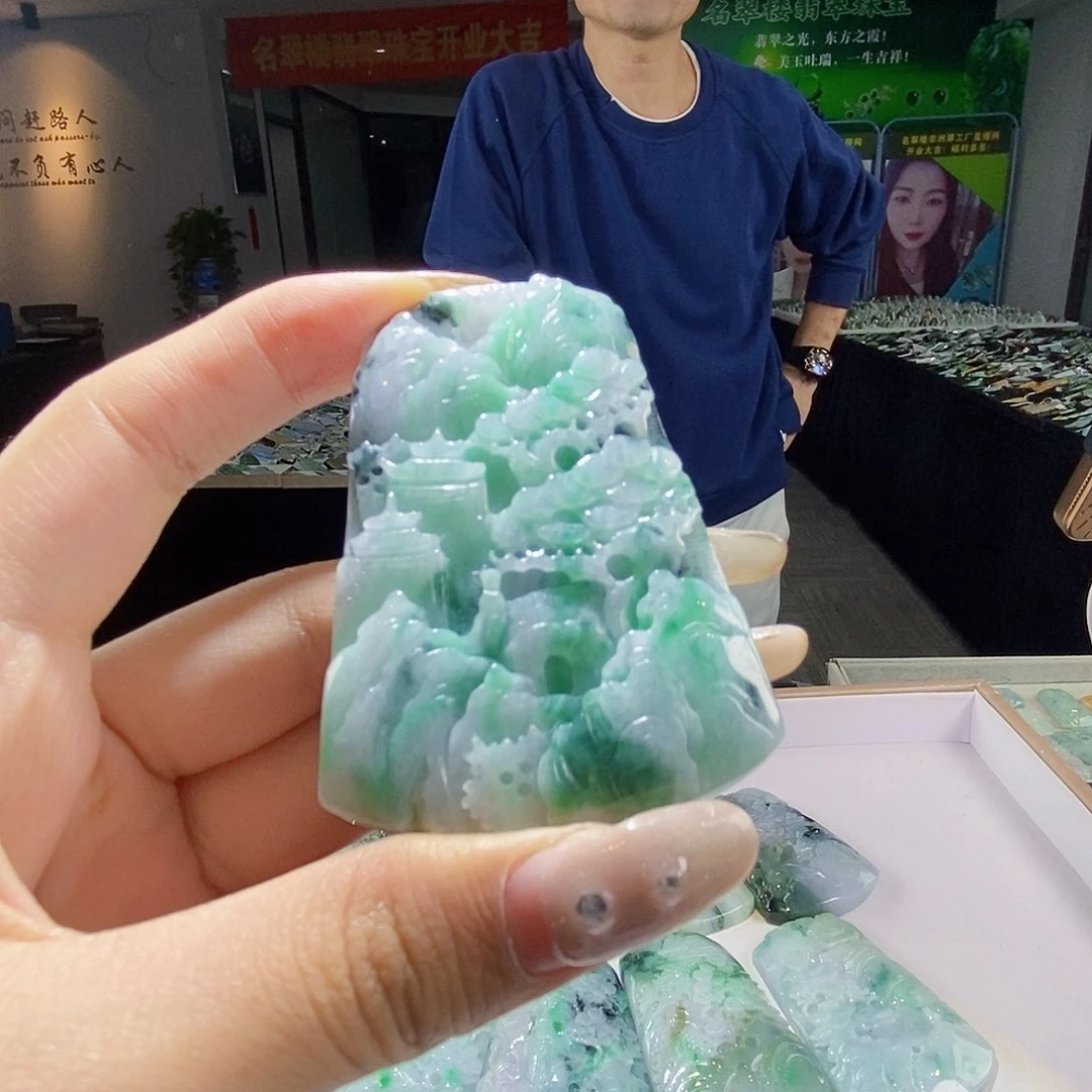 颈饰未镶嵌翡翠翡翠