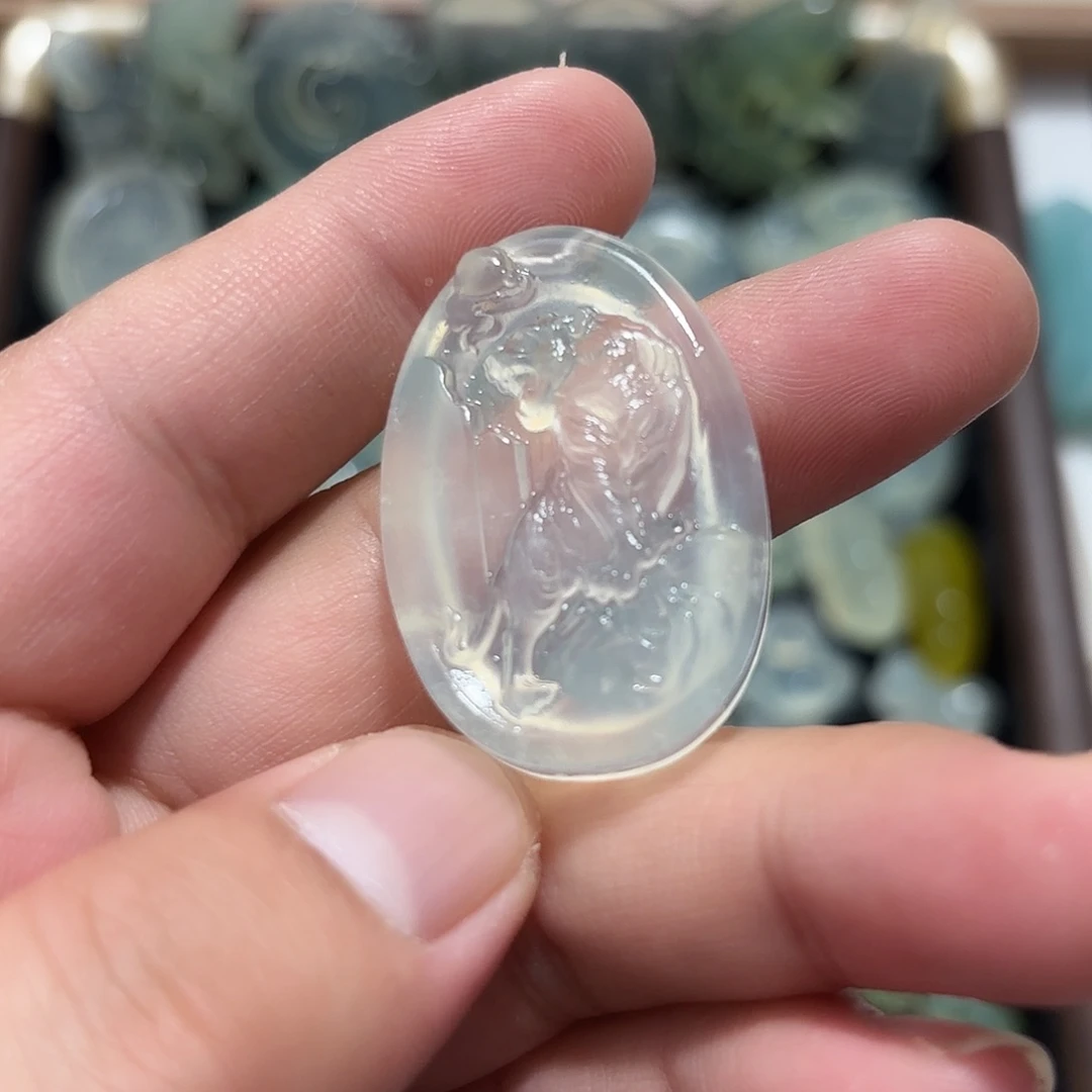 蛇纹石玉未镶嵌颈饰