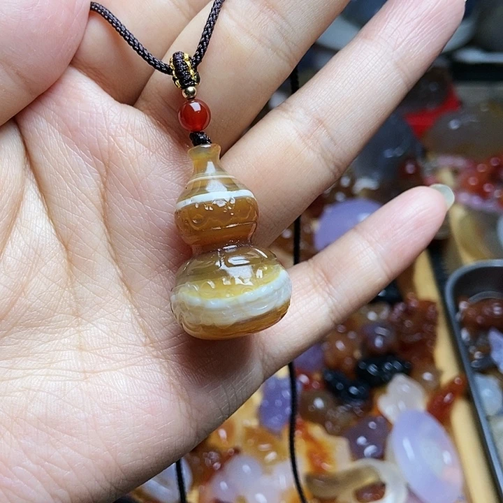 未镶嵌颈饰玛瑙/玉髓