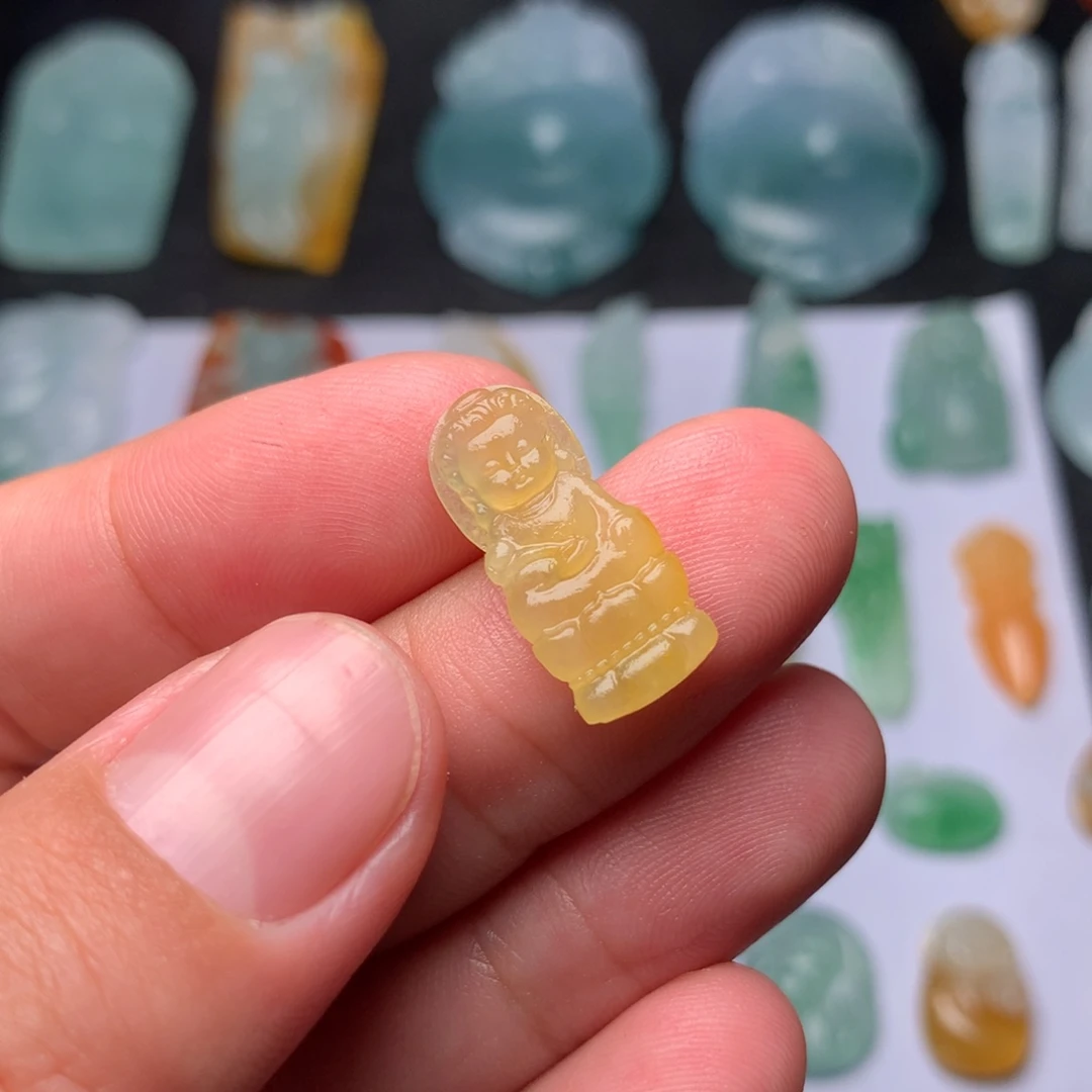 定制翡翠未镶嵌宝宝佛