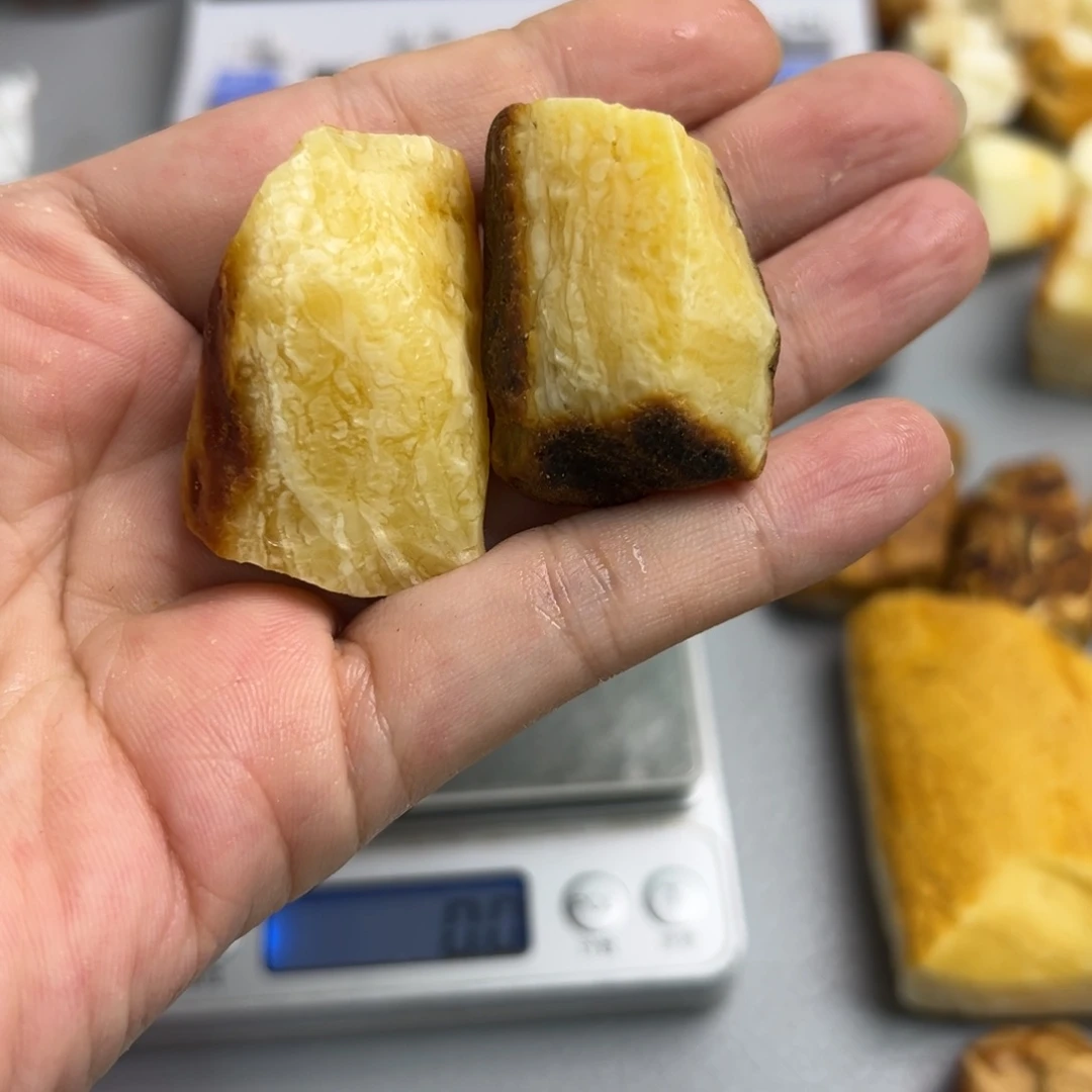 定制琥珀未镶嵌肆*蜜蜡