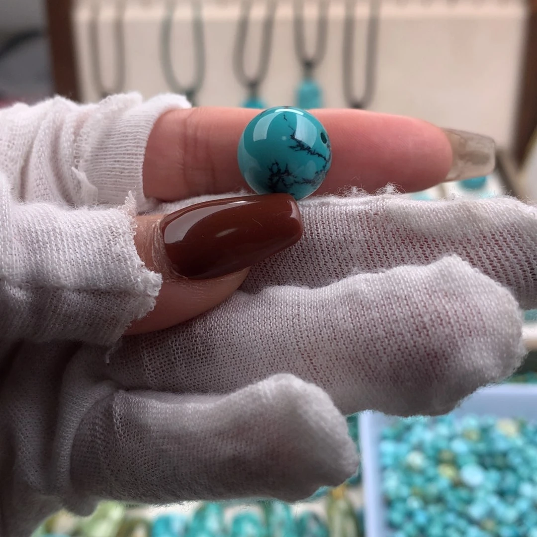 绿松石配饰未镶嵌周*.