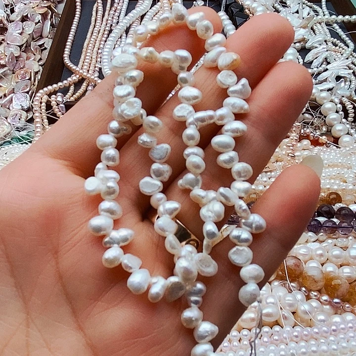玛瑙/玉髓未镶嵌珠宝半成品一条二八孔花瓣珍珠半成品