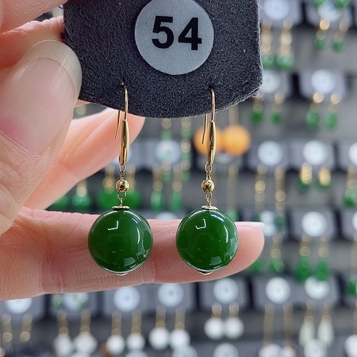 18K金镶嵌和田玉耳饰