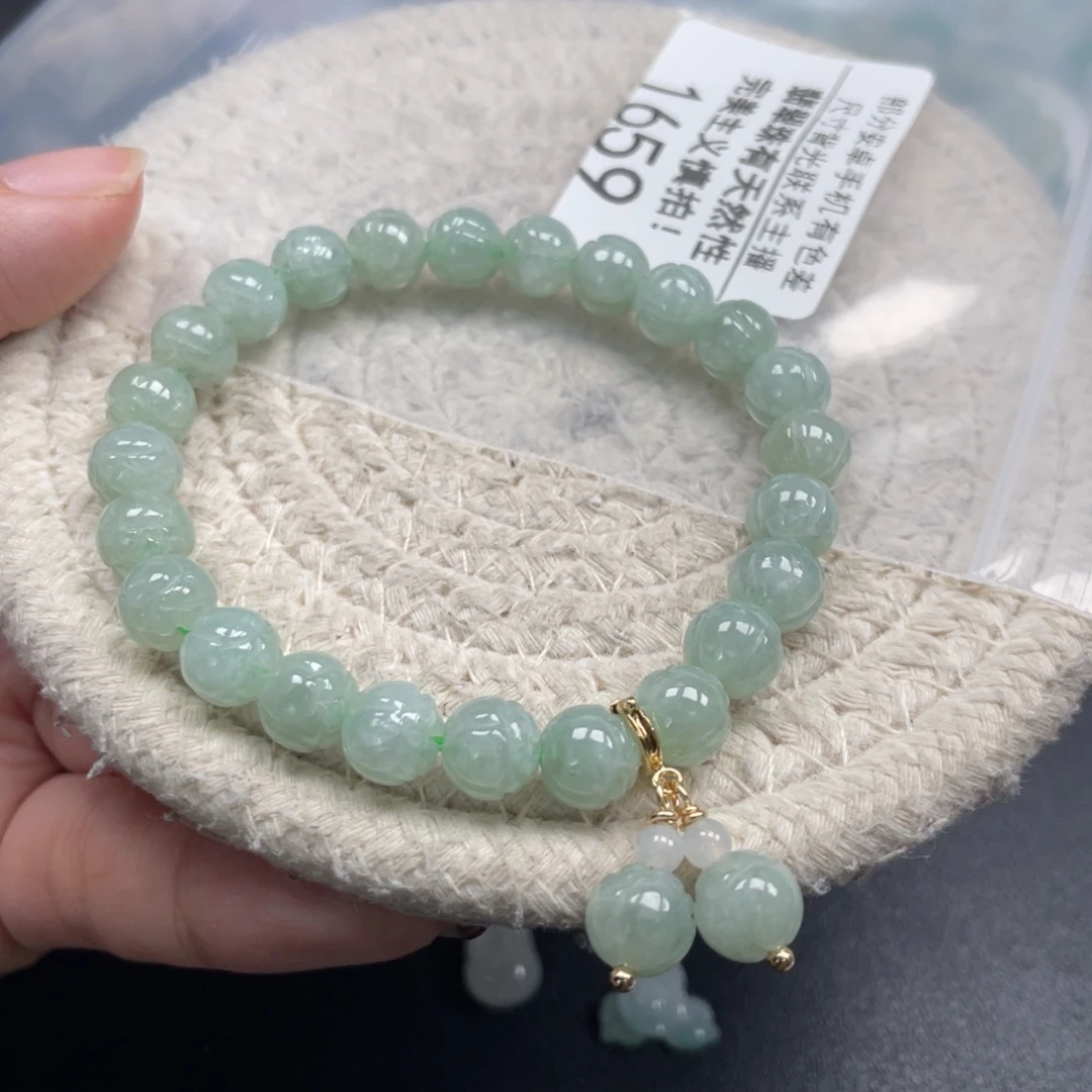 翡翠未镶嵌颈饰天然A货缅甸翡翠7.8