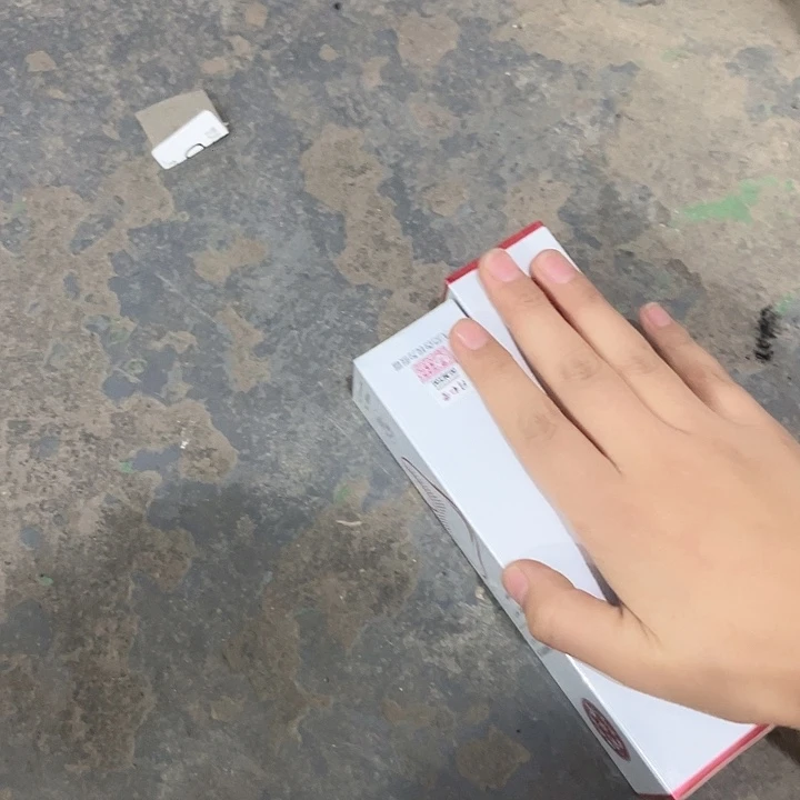 牙膏拍一发二