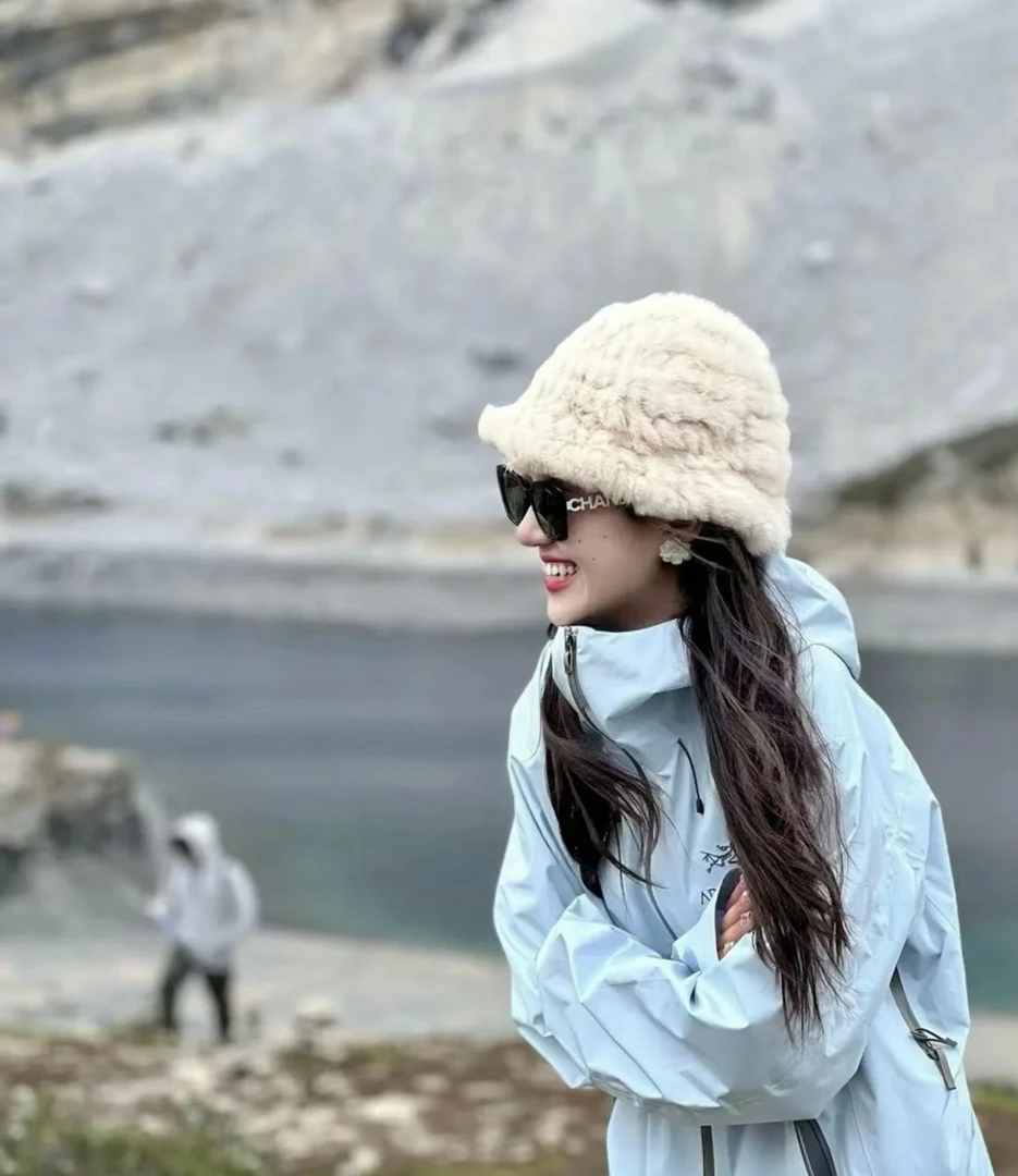 大牌平替始袅贝塔LT同款原单原版情侣冲锋衣森系连帽爆款