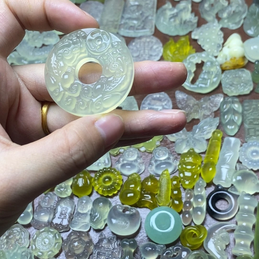 蛇纹石玉合金颈饰