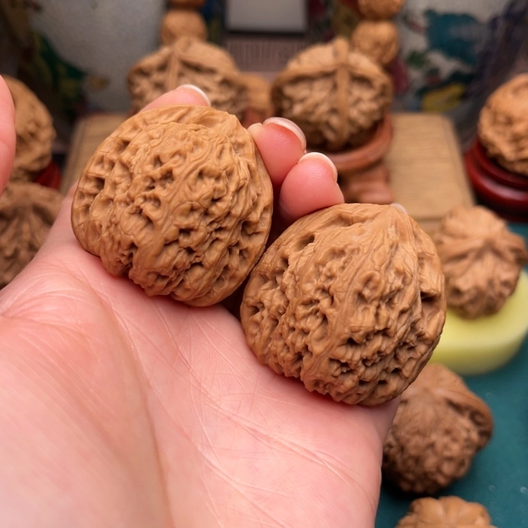 等***哈文玩核桃把件南疆