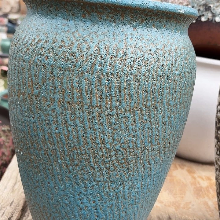 紫砂花盆口20高31。。。。。。。。。。。。