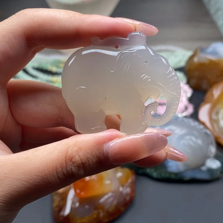 玛瑙/玉髓未镶嵌颈饰玛瑙
