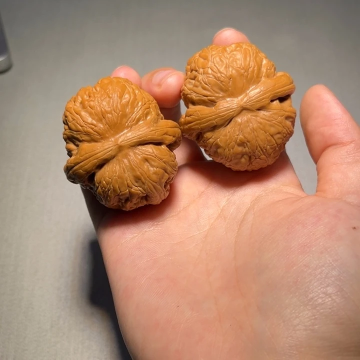 文玩核桃把件元宝320