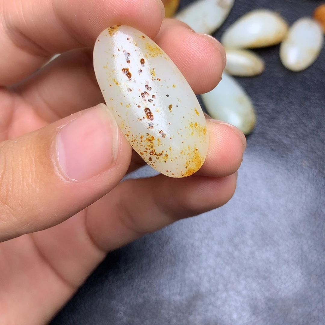 未镶嵌和田玉挂件