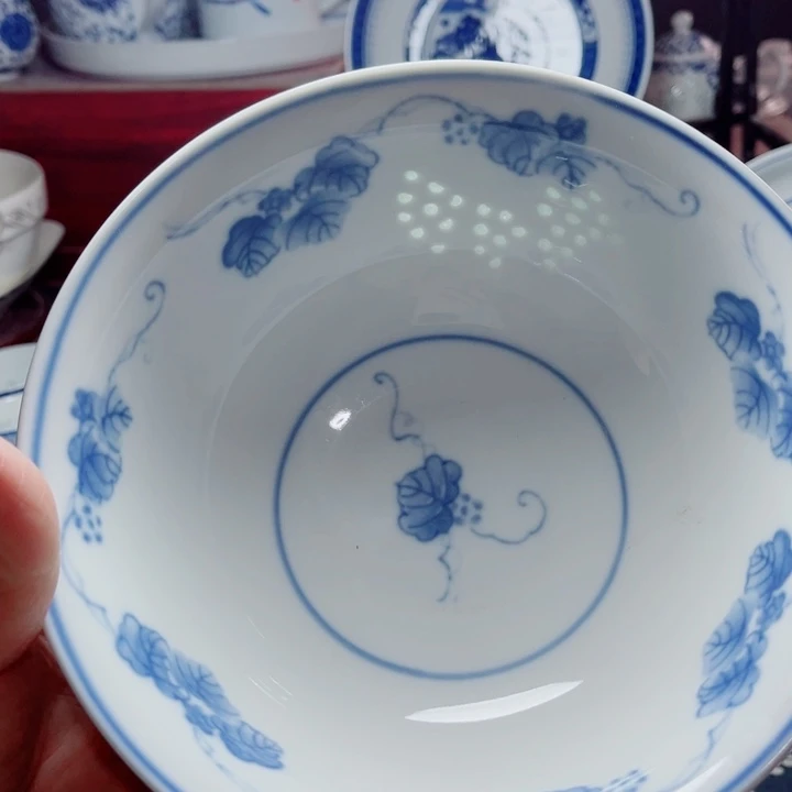 青花玲珑7寸面碗葡萄