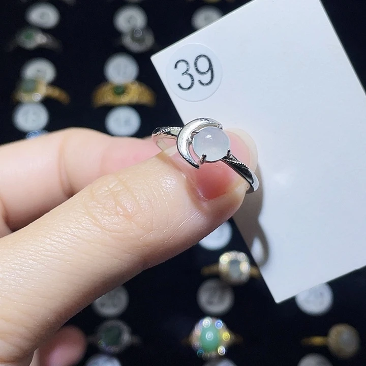 翡翠未镶嵌戒指戒指