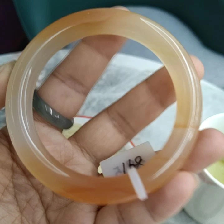 英***面玛瑙/玉髓未镶嵌手镯