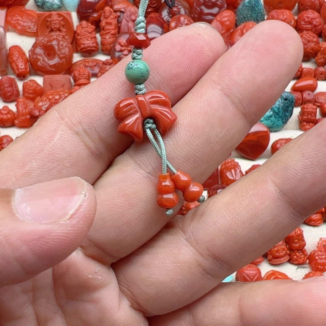 南红玛瑙配饰未镶嵌