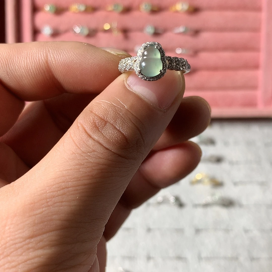 ****翡翠未镶嵌戒指853