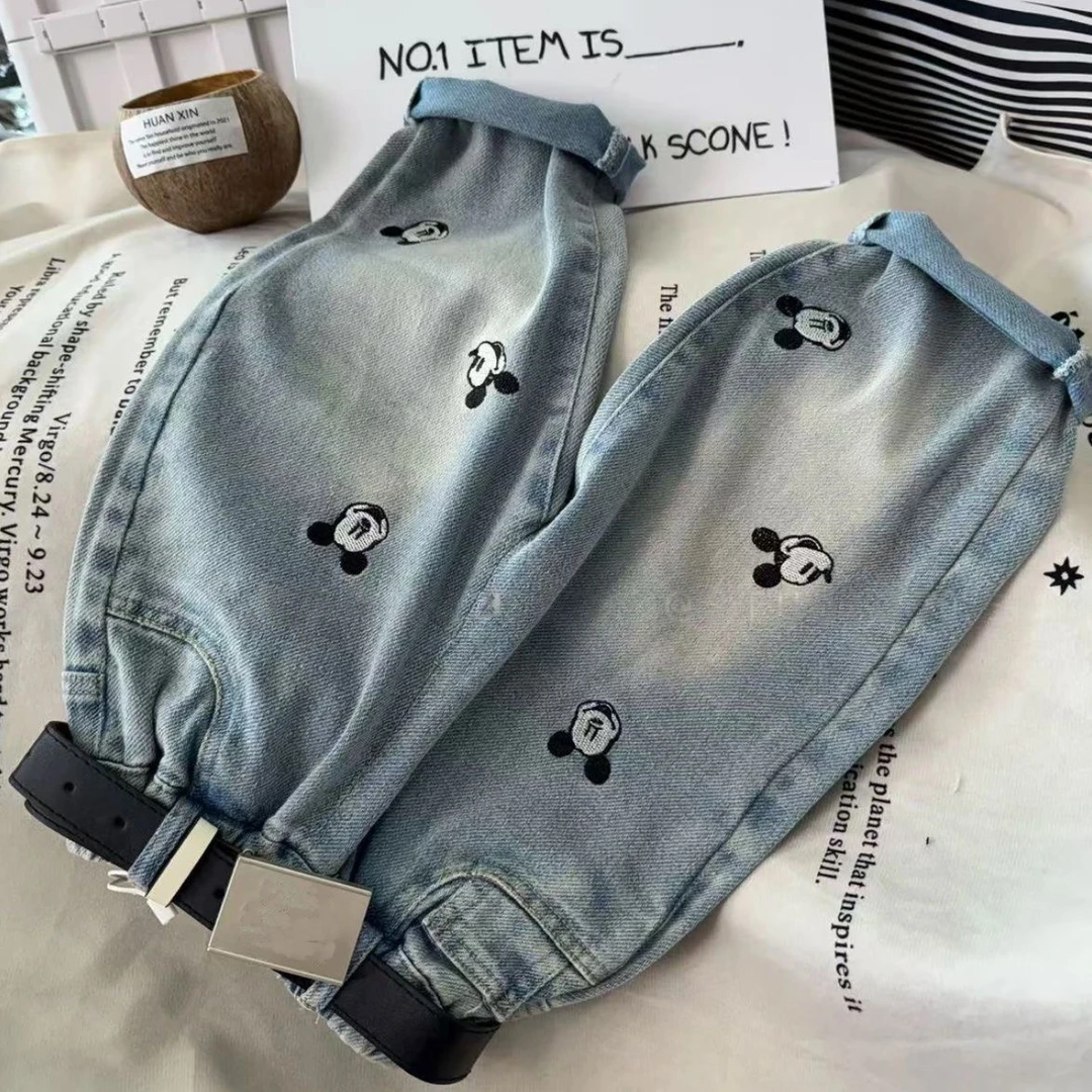 儿童牛仔裤2025春装新款中小童宽松哈伦裤卡通刺绣男女宝宝长裤潮