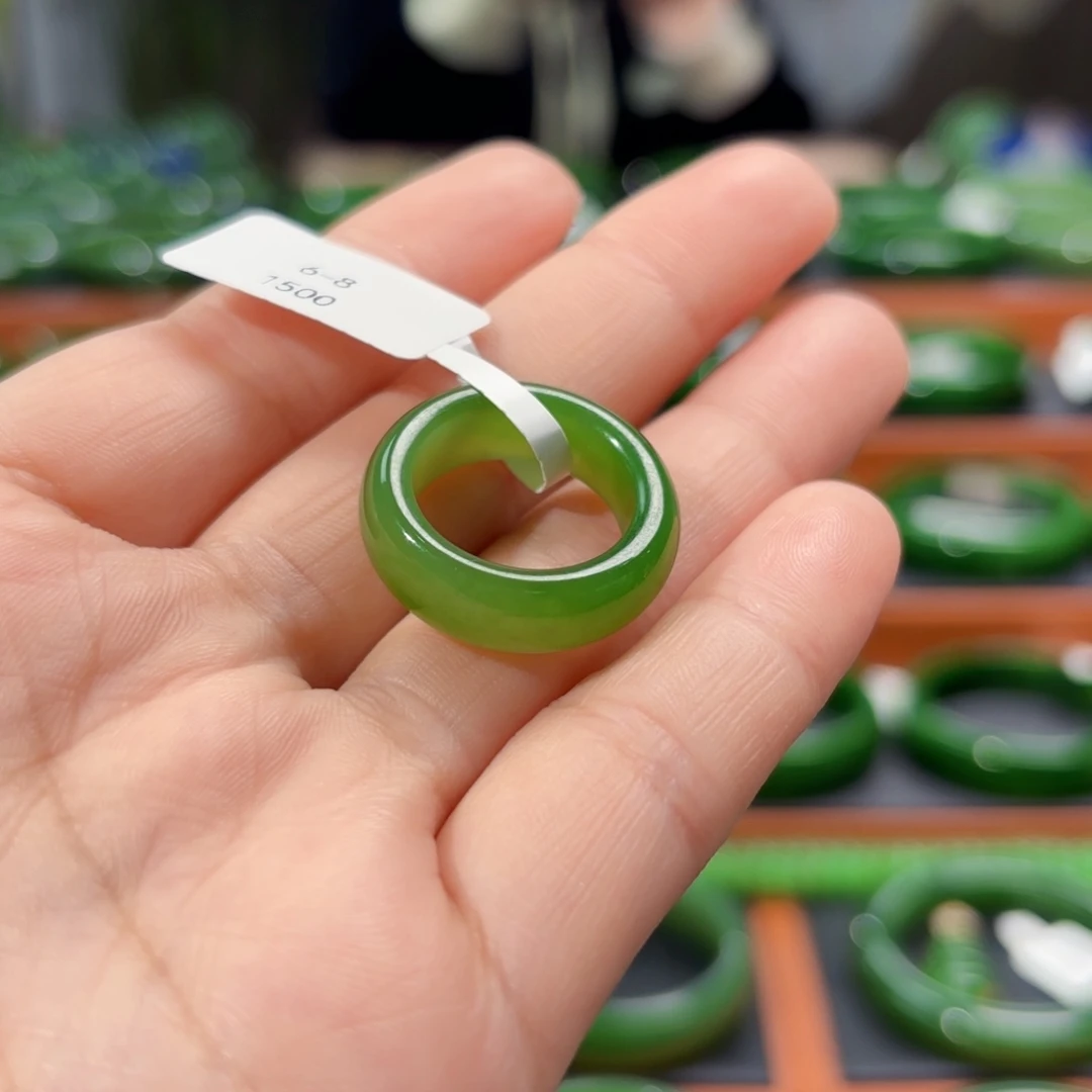 和田玉未镶嵌戒圈