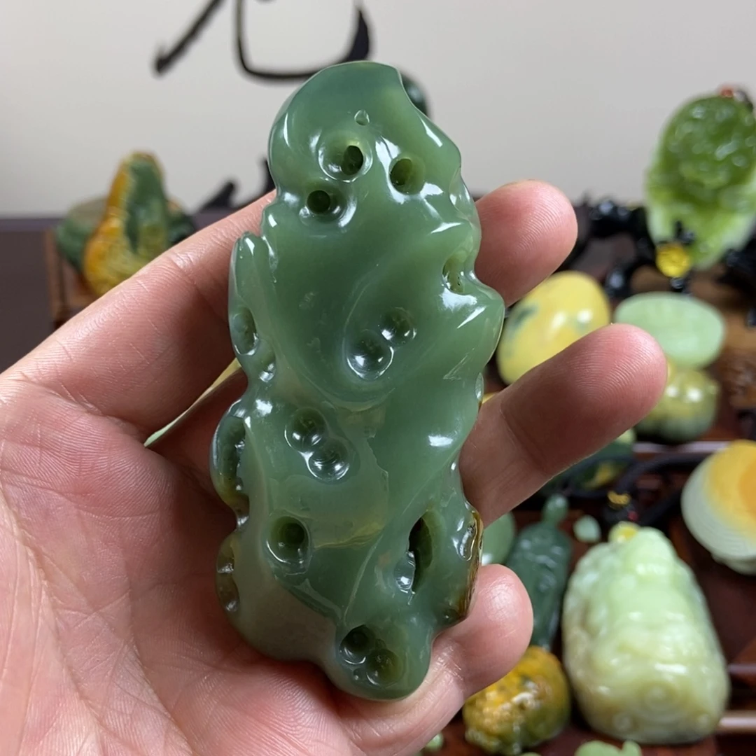 未镶嵌岫岩河磨玉(透闪石质玉)珠宝奇石