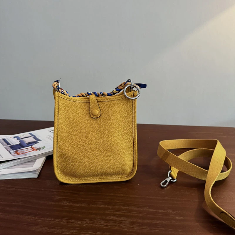 可觅高定【小伊伊 芙芙LIN 】原厂嵿TC头层牛皮 半手蜡线单肩斜挎包