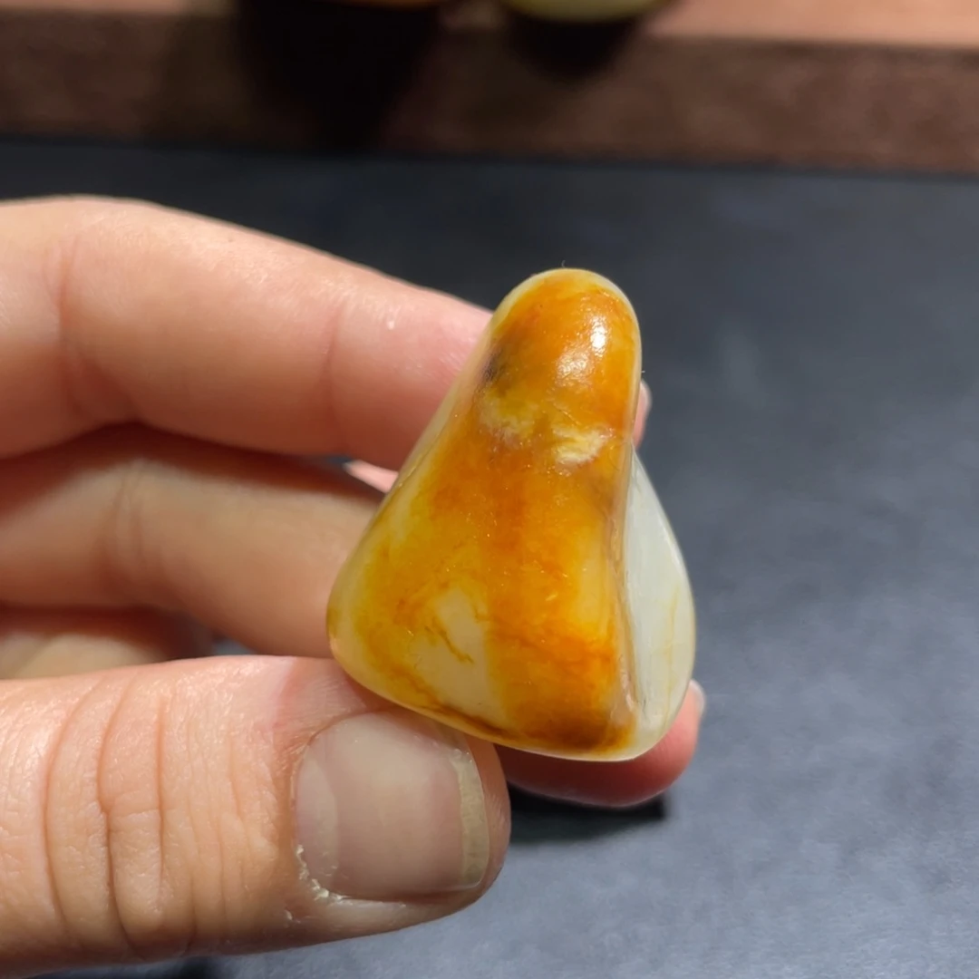 和田玉（糖玉）未镶嵌挂件