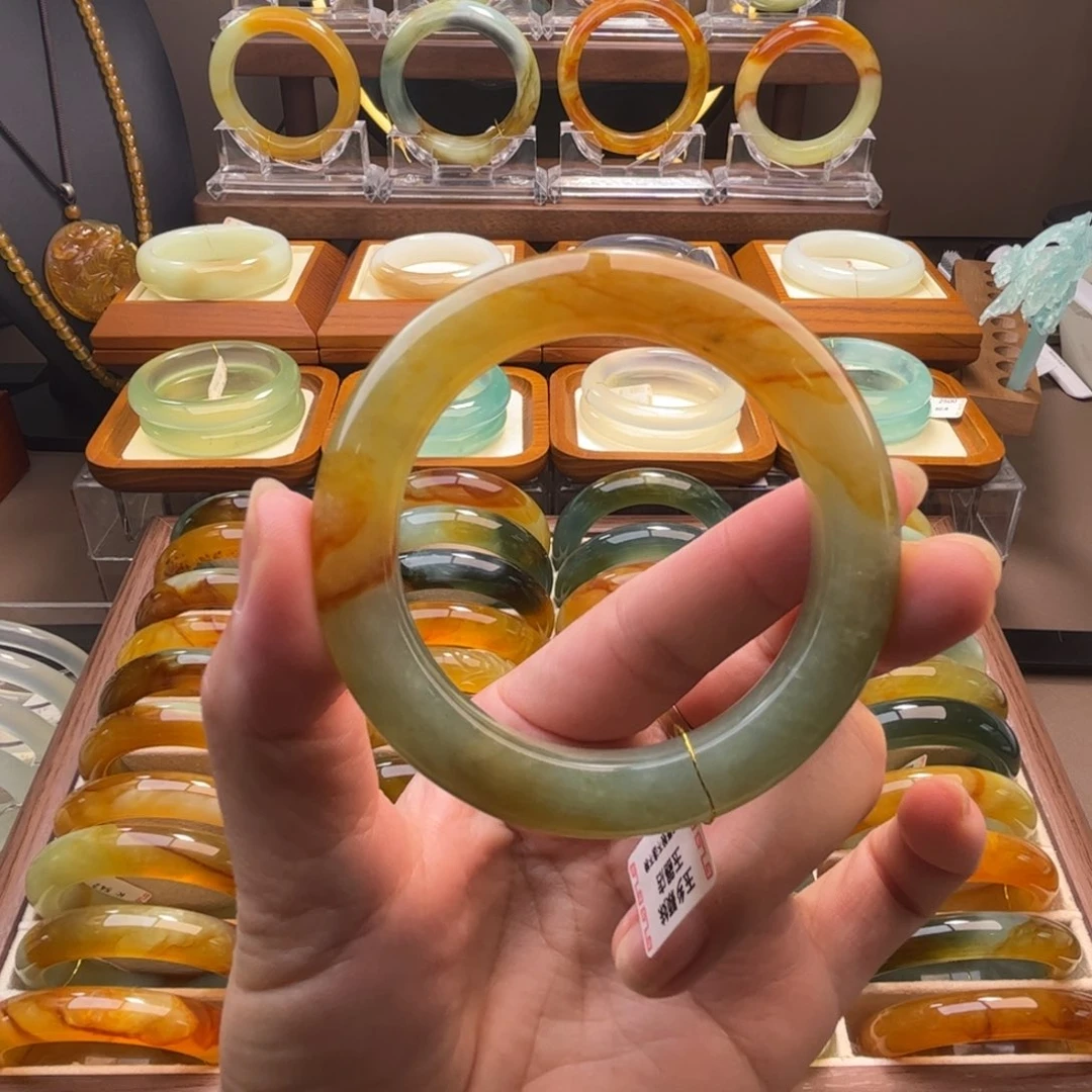 蛇纹石玉未镶嵌手镯54