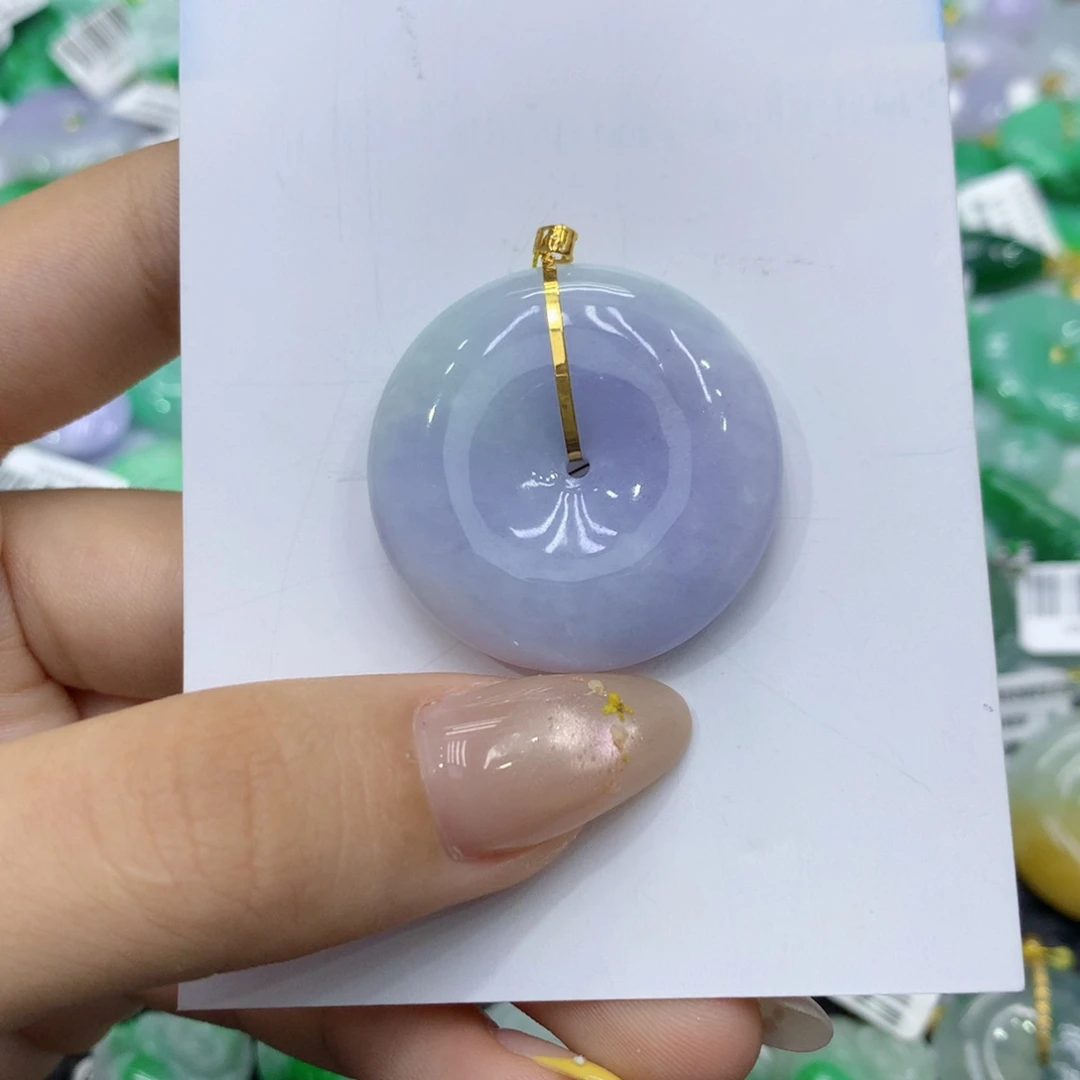 颈饰18K金镶嵌翡翠