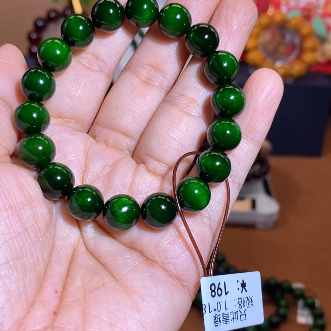 贝壳杉帝王血龙木1.0绿色天花板