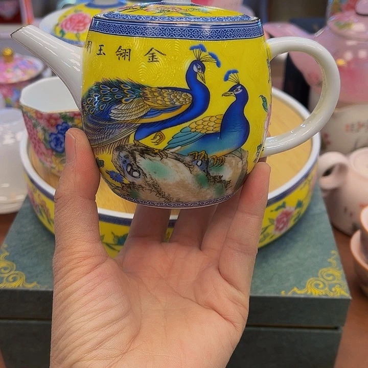 段泥茶杯吧啦吧啦的说了一堆