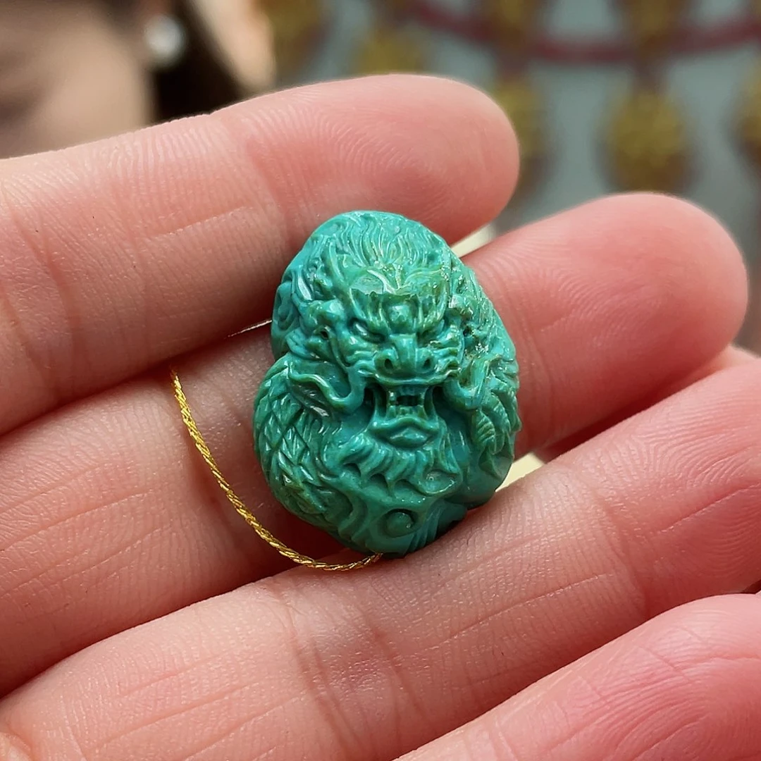 绿松石颈饰未镶嵌